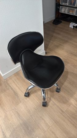 Pedicure stool
