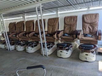 Set of 7 Aqua Spas pedicure message spa chairs with glass bowls