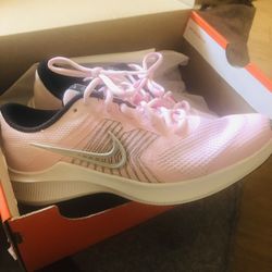 Nike Shoes Size 5Y