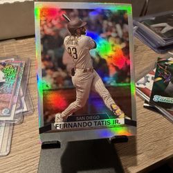 Fernando Tatis Jr. Holo / Rainbow Foil Insert Card – Padres