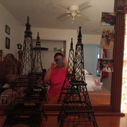 All Sets Of Picture Frames And Pictures But All Different Prices Of Sets