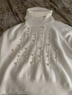 White Turtleneck Sweater with Pearl xl Embellishments