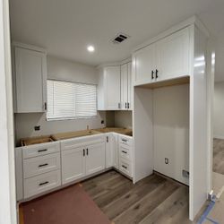 Brand New White Shaker Kitchen Cabinets $1399