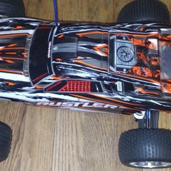 Traxxas Rustler Xl-5