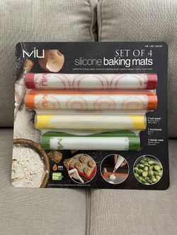 BRAND NEW - MIU Silicone Baking Mats (Set of 4)