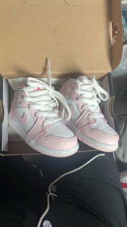 Toddler Girl Jordan 1 Mids