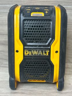 DEWALT DCR006A 20V/12V Max Bluetooth Speaker (PO1026400)
