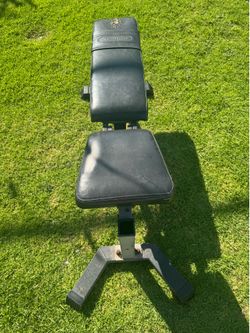 Adjustable weight bench