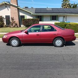  Toyota Camry 4 Cylinder Clean Title Smogged And Tagged