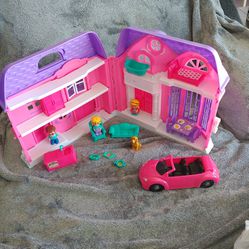 Kid Connection Folding Dollhouse with Family Car

