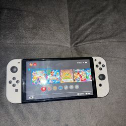Nintendo Switch (OLED) 