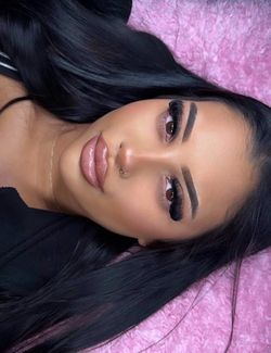 Individual Lash Clusters