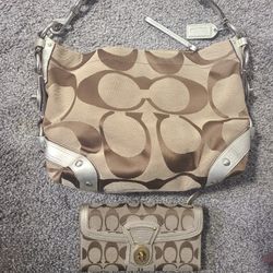 Coach Carly With Wallet