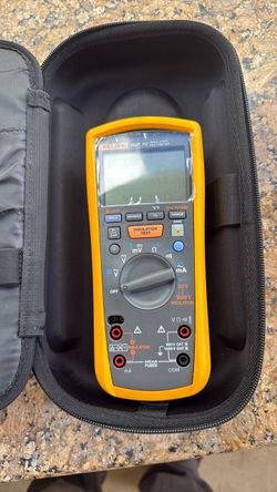FLUKE Megaohm Meter