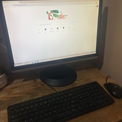 DELL Desktop, Monitor & Wired Keyboard/Mouse