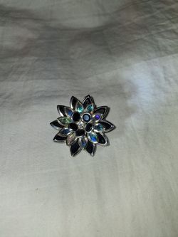 2005 Brooch Flower Pin Ingift, Black White and Green Colors From Avon