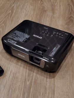 Epson Pro EX7260 WXGA Projector 