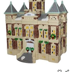 Brand New RETIRED DEPT 56 SNOW VILLAGE COUNTY COURTHOUSE BNIB NEVER USED OR DISPLAYED 