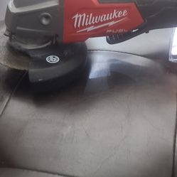 Milwaukee M18 Fuel Grinder