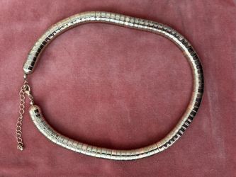 Fashion necklace  Gold tone 18 inch long