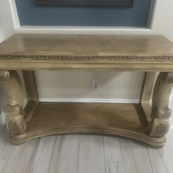 Traditional Console Table  And Coffee Table 