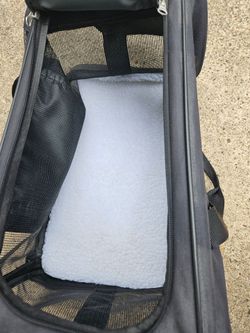 Small to medium size animal carrier
