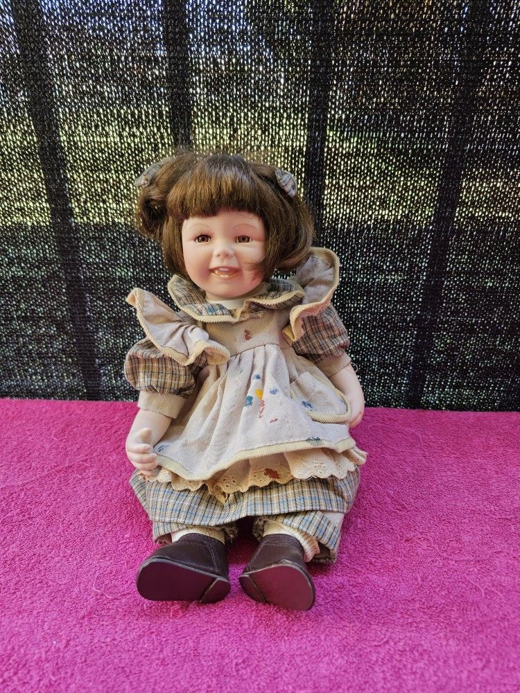 The Teddy Bear Artist Painter Porcelain Collectible 9" Little Girl Doll