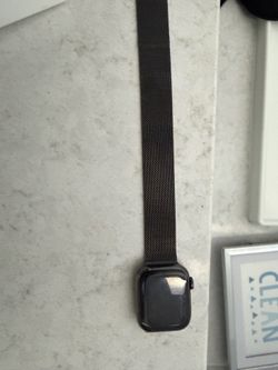 Apple Watch SE gen 2 $100 or best offer .