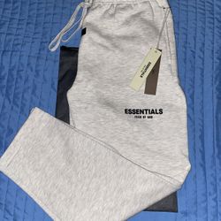 Uncuffed Essential Sweats