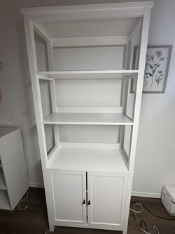 White Shelf with cabinet storage