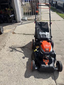 Yardmax 3-in-1 FWD Self-Propelled Gas Lawn Mower