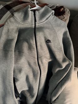 Nike Tech Fleece Full-Zip Jacket Grey