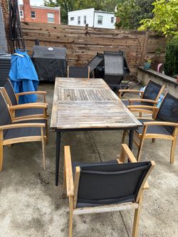Outdoor patio dining table w/ 6 chairs