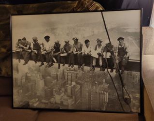 "Lunch Atop A Skyscraper" (1932)