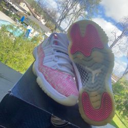 Jordan 11 Pink 🐍