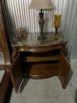 King size antique bedroom set 