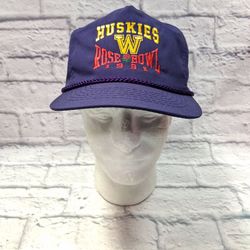 VINTAGE HUSKIES HAT