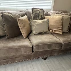 Nice armchair in goid counter