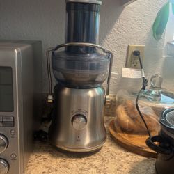 Breville Juicer