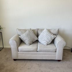 Couches/sofas