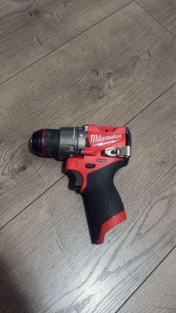 Milwaukee fuel m12 drill