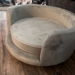 Fancy Dog Couch 