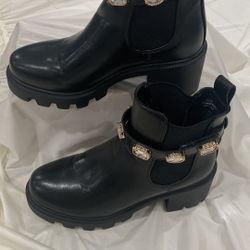 Cushionaire Fashion Boot Size 6 NEW!!!!