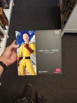 Revoltech saitama action figure