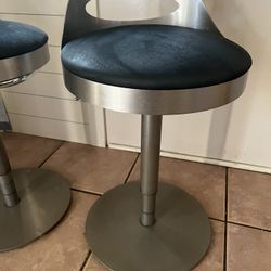 Metal Bar Stools 