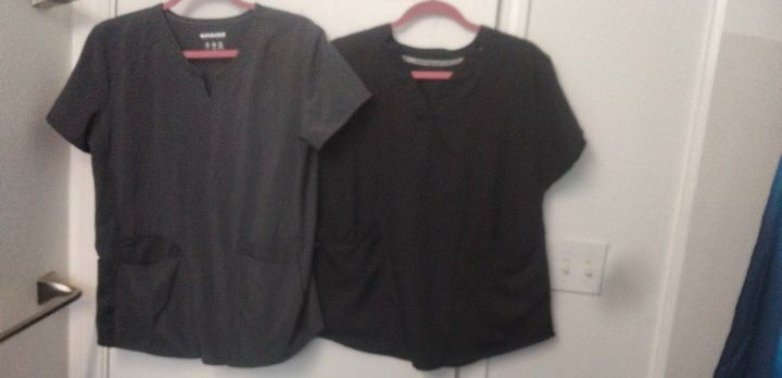 Woman's Size Med Scrub Tops 
