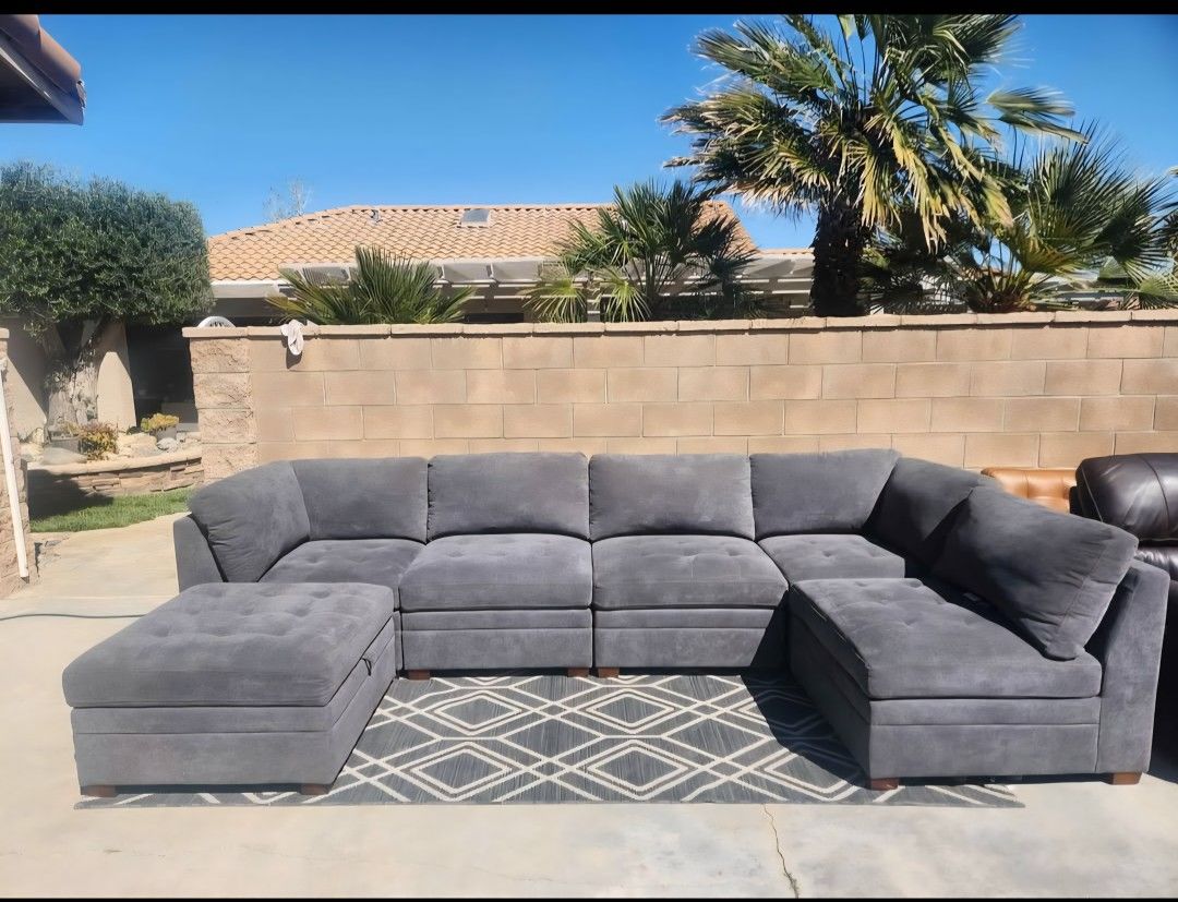 Thomasville Tisdale Fabric Sectional with Storage Ottoman
