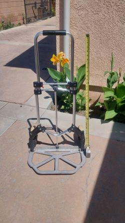 DOLLY LIGHT WEIGHT ALUMINUM ONLY BOTTOM FOLDS CHECK PICTURES