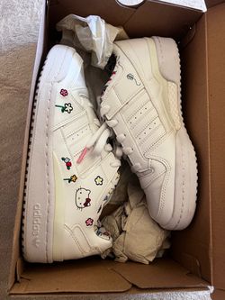 Hello kitty adidas