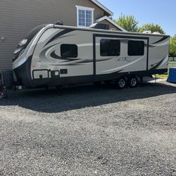 2017 Laredo 280 RB